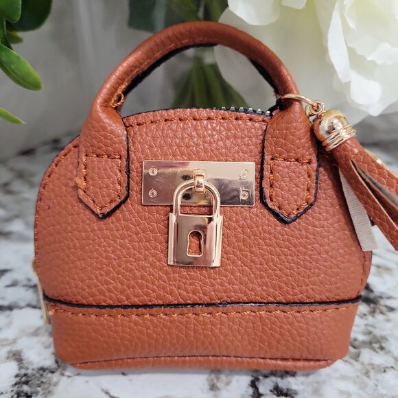 Cute Mini Faux Leather Coin Purse Keychain w/ Zipper for money.lipstick,earpods - Picture 4 of 8